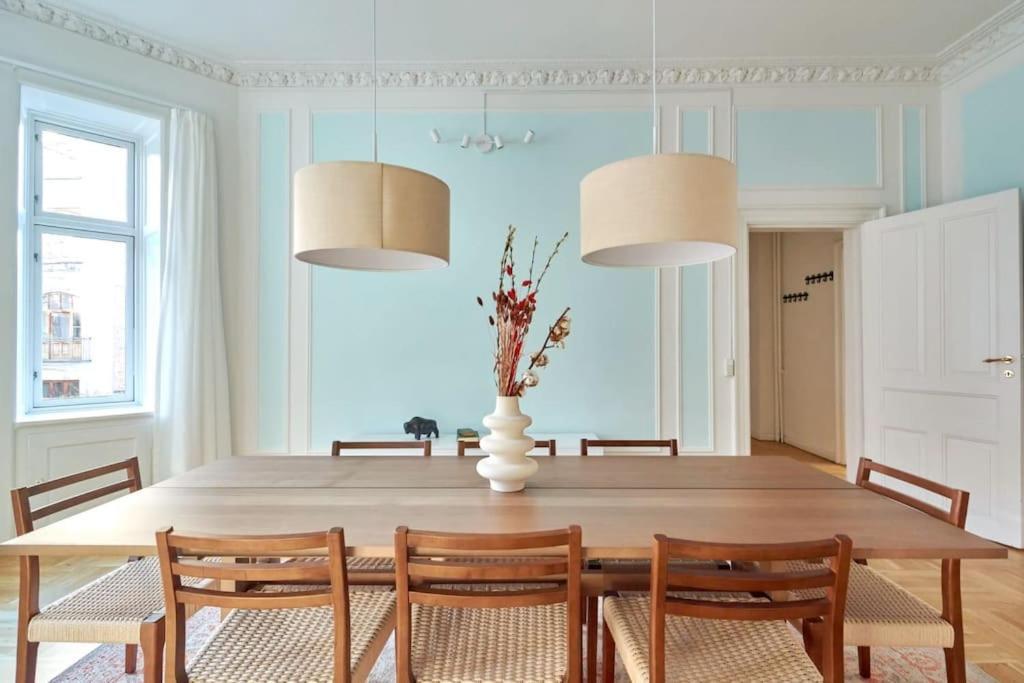Moderen And Sleek 3Br With Bath By The Lakes And Metro København Eksteriør bilde